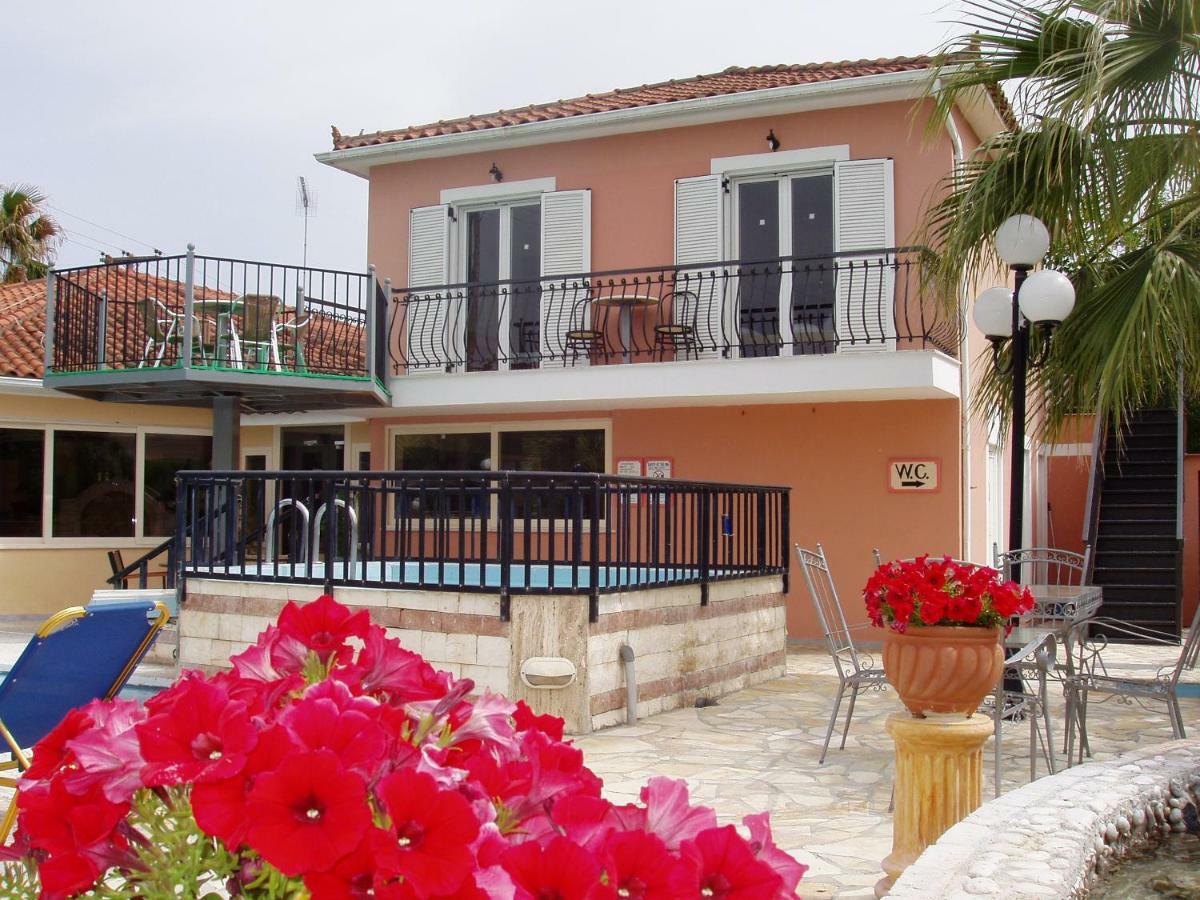 לגאנאס Paradise Apartments מראה חיצוני תמונה